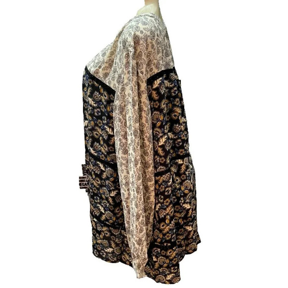 Woman Within +30/32 Gray Floral Mixed Print Button Lace Trim Long Sleeve Blouse - Picture 5 of 6